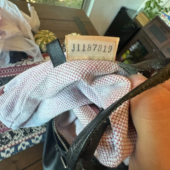 Dooney & Bourke Black Pebbled Leather Shoulder Bag w Front Pockets, Fair Cond - Picture 13 of 14